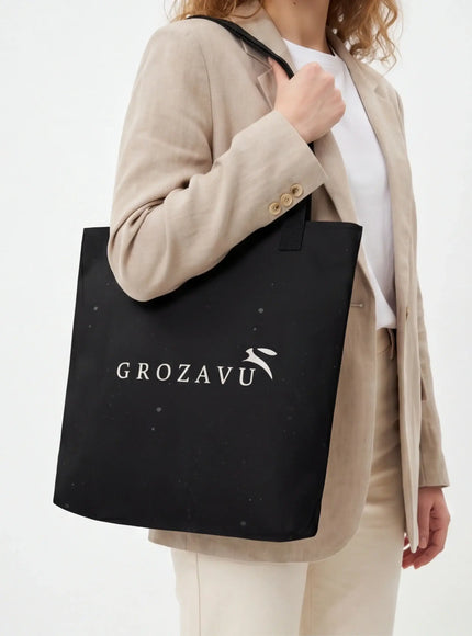 Zeitlose Tasche – aus organischer Faser mit makellosem Schnitt