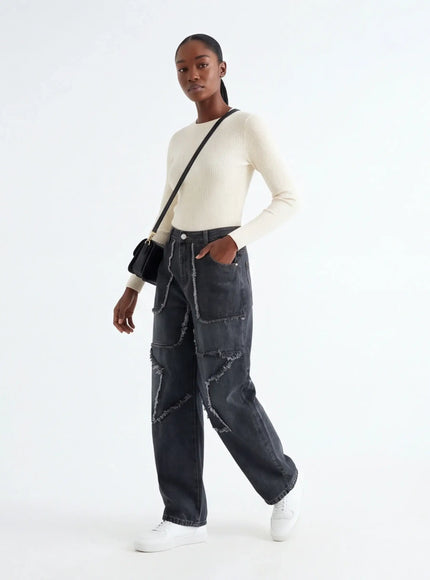 Jeans Relaxés – en Tissu Respirant avec Détails Raffinés