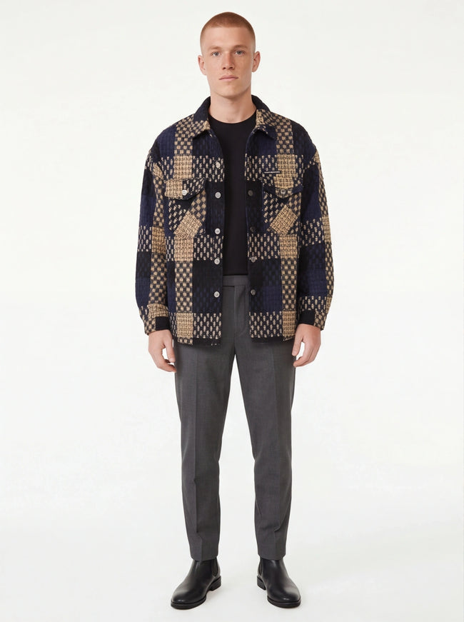 Manteau à carreaux en tweed indispensable