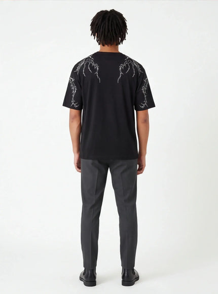 Tricou urban-chic – cu o atingere asemănătoare mătăsii pentru o estetică urbană