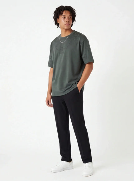 Tricou urban-chic – cu o atingere asemănătoare mătăsii pentru o estetică urbană