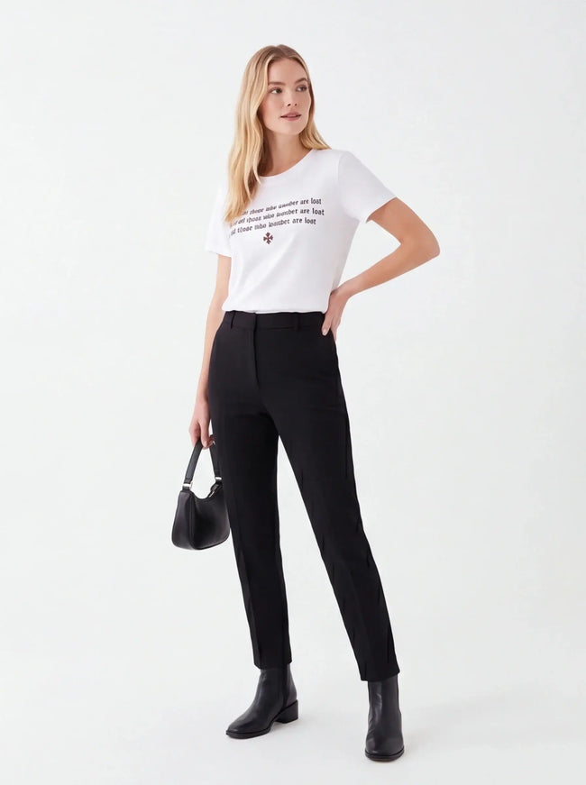 Urban-Chic T-Shirt by Grozavu - Detail Angle (Pos 4)