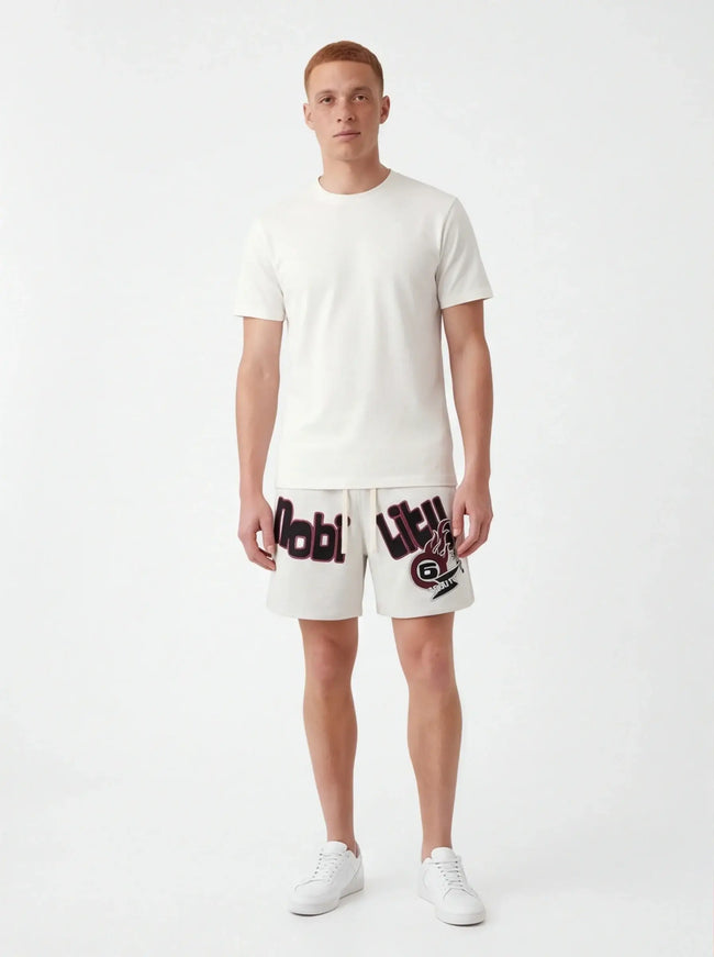 Effortless Shorts – from Sustainable Material for an Unmistakable Style