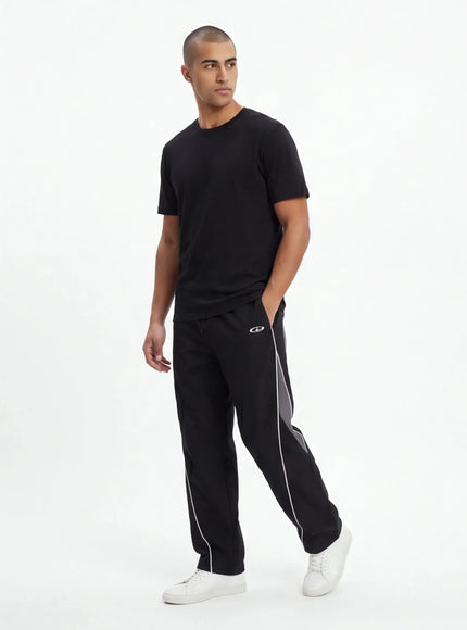 Pantaloni Supreme – din Material Ultra-Moale pentru o Prezență Puternică