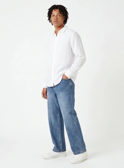 Jeans Urbanos – de Material Sostenible para una Elegancia Diaria