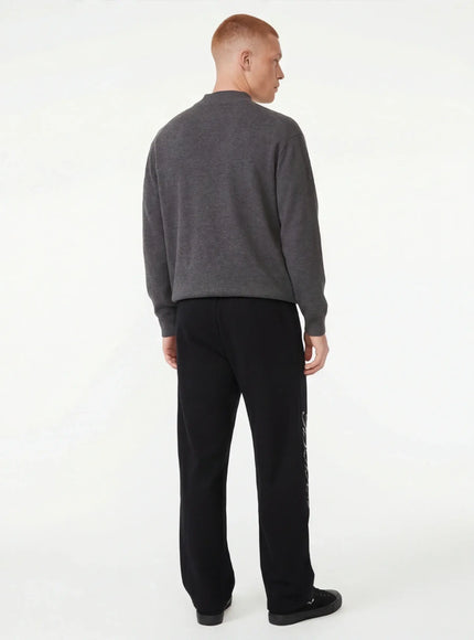 Sleek Pants by Grozavu - Urban Profile (Pos 5)