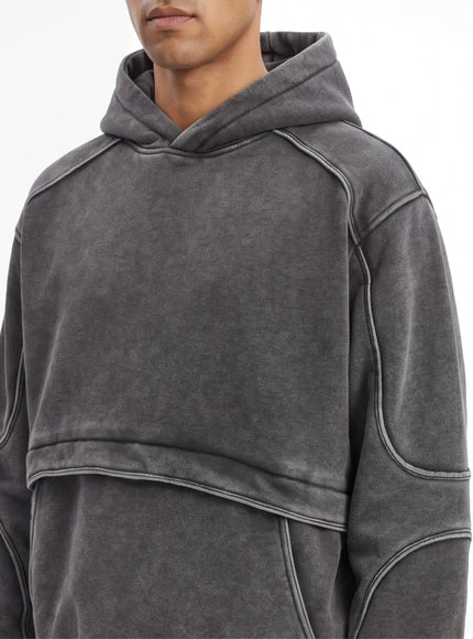 Skulptiertes T-Shirt – mit hochdichtem Stoff für eine starke Präsenz
