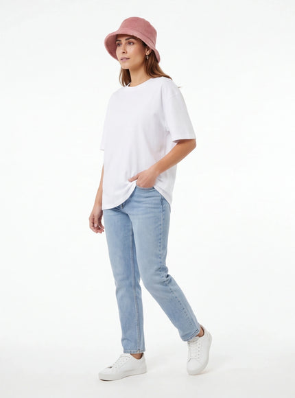 Versatile Hat – with a Silk-Like Touch for Everyday Elegance